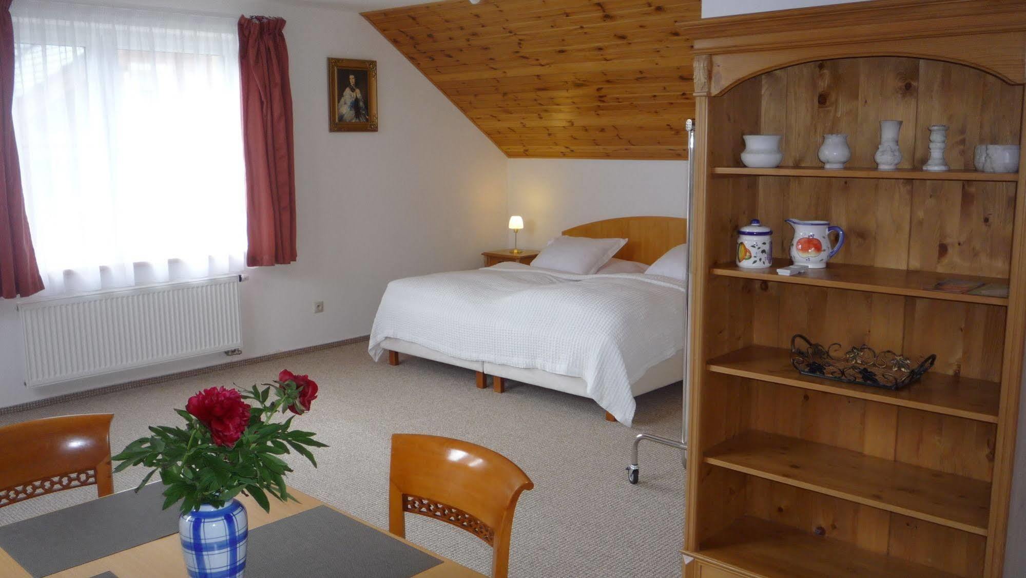 Apartmany Graf Chyne Luaran gambar